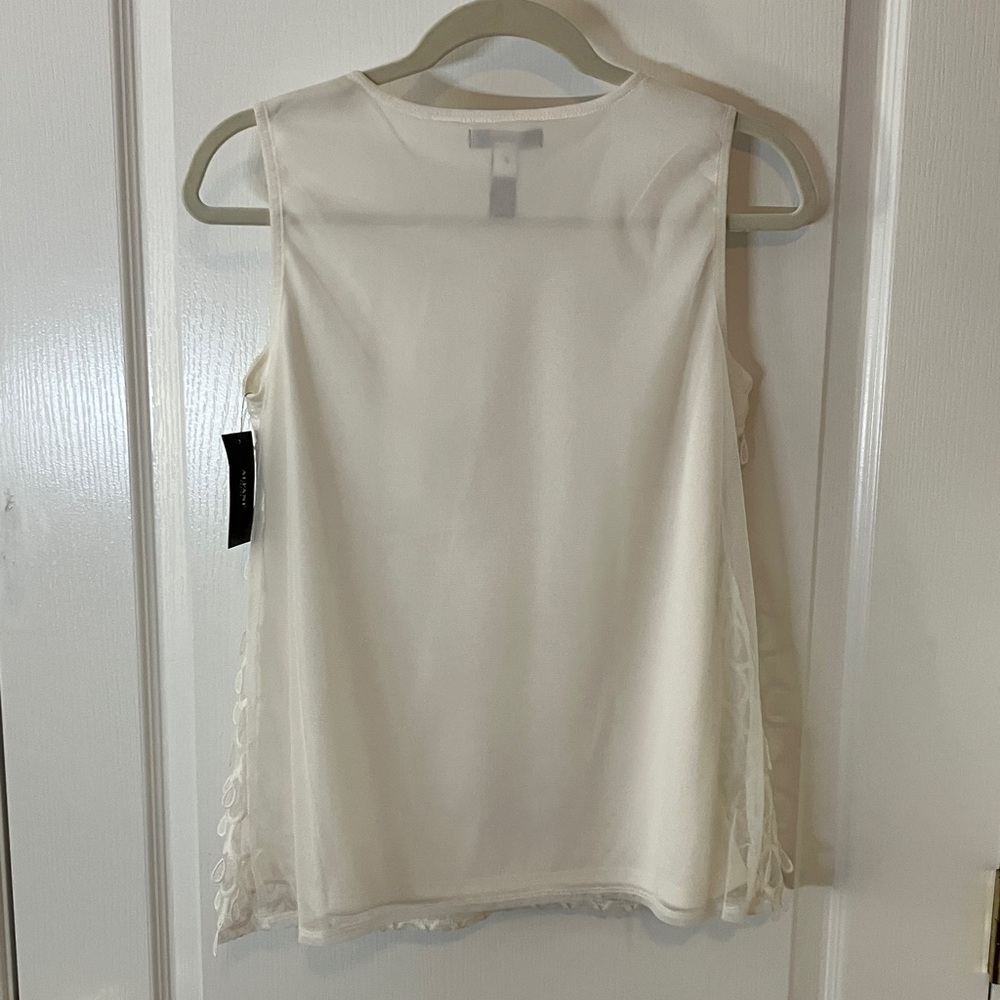 New with tags 3-D embroidery ivory top petite small - Picture 7 of 8